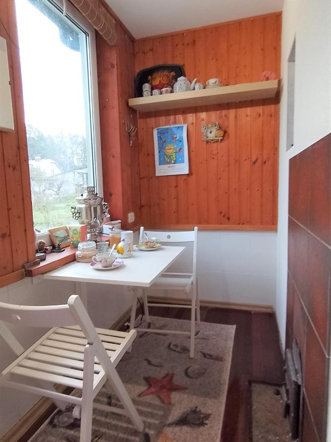 House, Garden & Sauna. Free Parking. Train Stop-200 M. Sea-1 Km. Юрмала Экстерьер фото